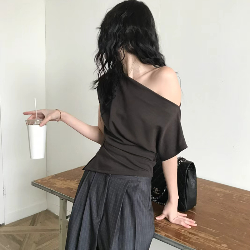 Elegant One-Shoulder Design Se - The Korean Lifestyle reseña y precio